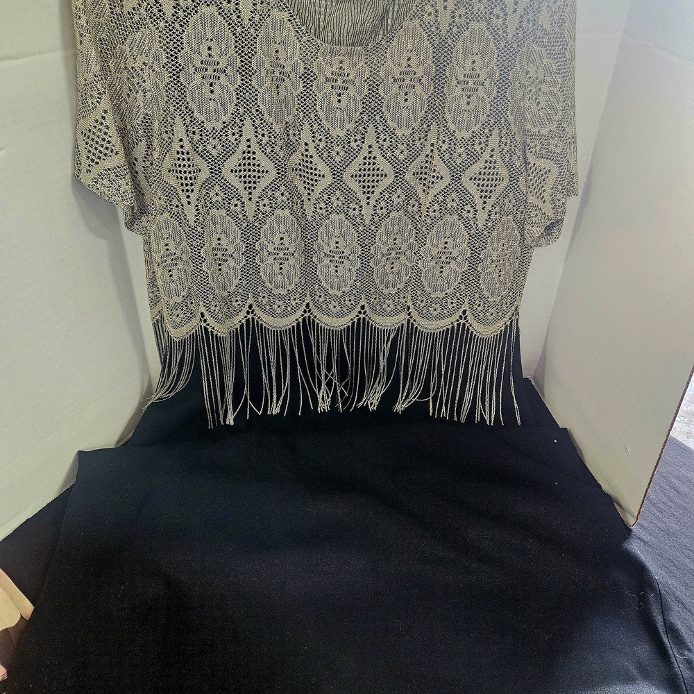 Cream Fringed Lace Top Half Black Bottom Half Dress Size 12